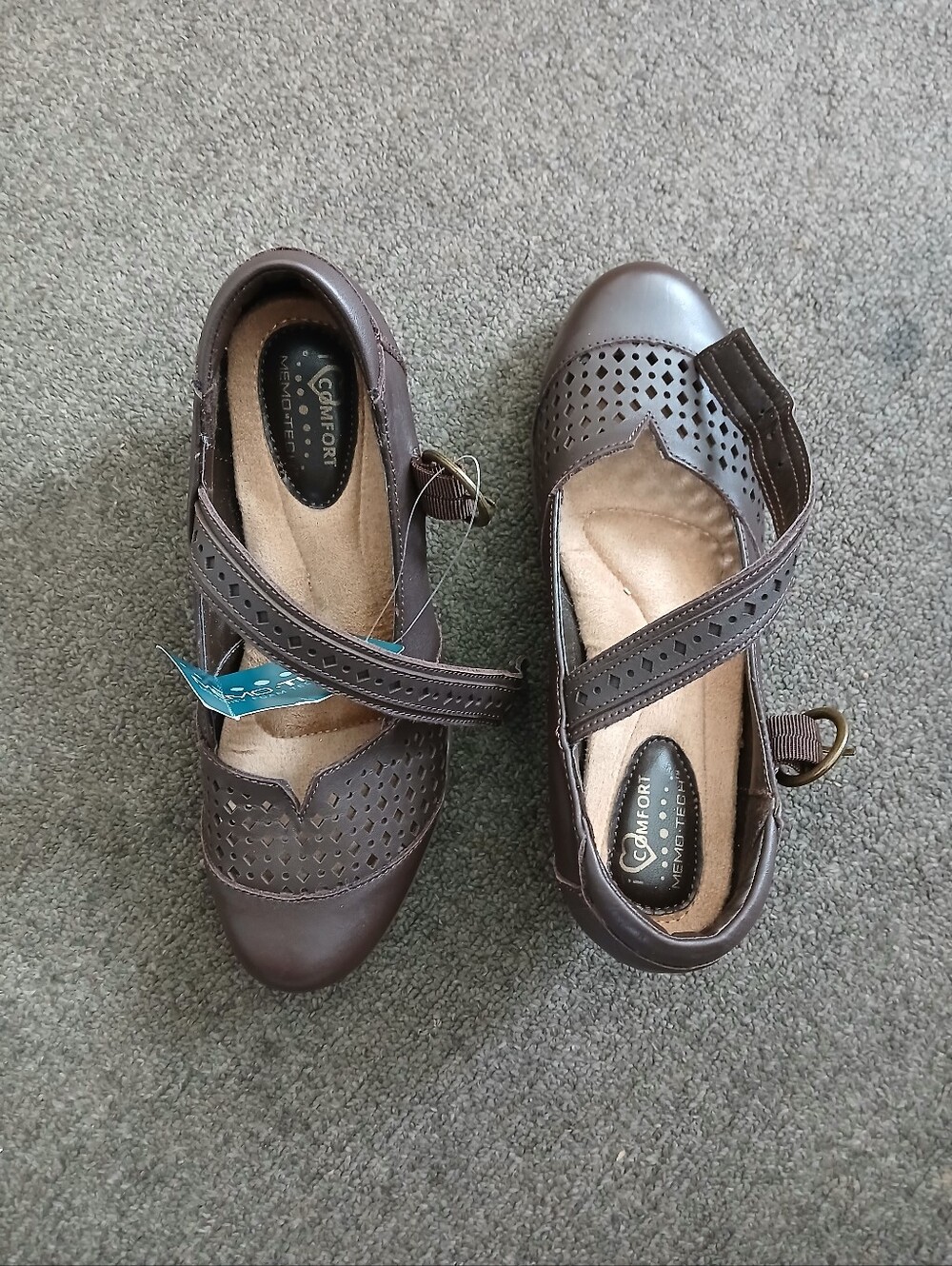 I Love comfort  Womens Leather Upper Dark Brown Mary Jane Type Heels Size 6.5